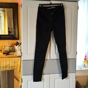 Black high rise skinny jeans